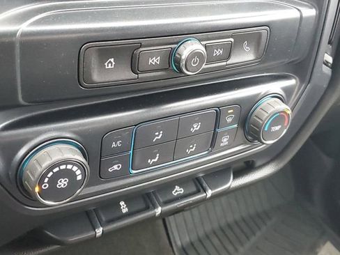 Certified 2018 Chevrolet Silverado 1500 Custom w/ Custom Value Package image 24