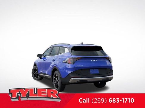 New 2026 Kia Sportage EX FWD image 4