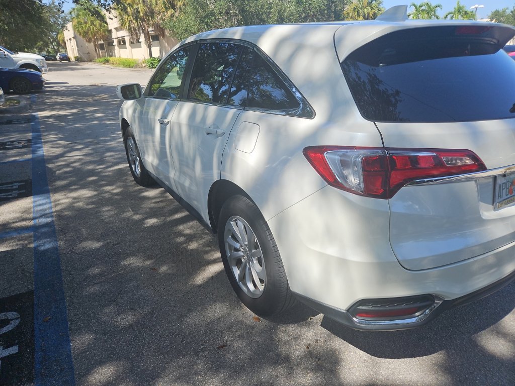 Used 2018 Acura RDX w/ Technology Package AWD/4WD image 12
