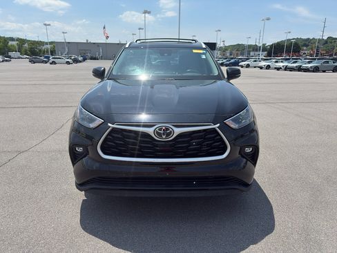 Used 2022 Toyota Highlander XLE FWD image 8