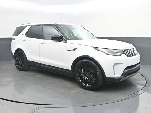 Used 2025 Land Rover Discovery S AWD/4WD image 9