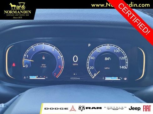 Certified 2024 Jeep Wagoneer Series II w/ Flexible Seating Group AWD/4WD image 8