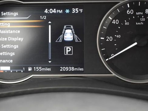 Used 2025 Nissan Versa SV image 25