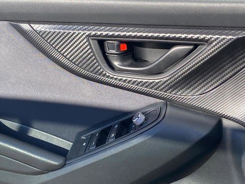 Used 2021 Subaru Crosstrek 2.0i Premium image 16