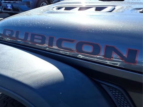 Used 2019 Jeep Wrangler Unlimited Rubicon w/ Dual Top Group image 30