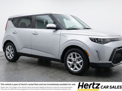 Used 2025 Kia Soul LX w/ LX Technology Package
