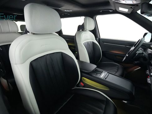 Used 2024 Kia EV9 GT-Line image 23