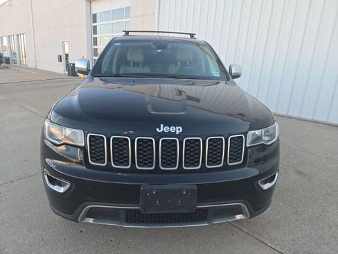 Used 2020 Jeep Grand Cherokee Limited image 3
