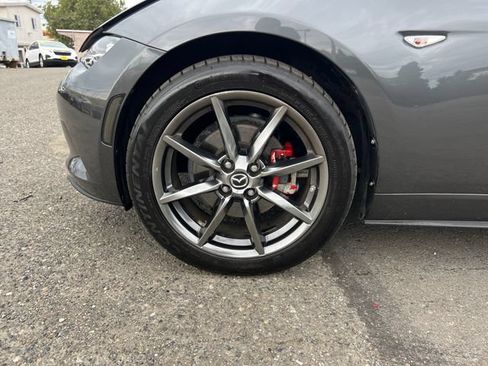 Used 2019 MAZDA MX-5 Miata RF Grand Touring RWD image 28