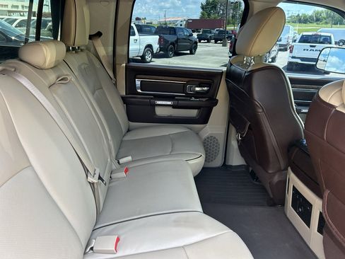 Used 2018 RAM 1500 Laramie Longhorn w/ Longhorn Southfork Package AWD/4WD image 15