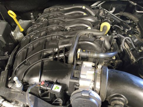 Used 2018 Dodge Durango SXT w/ 3rd Row Seating Group image 30