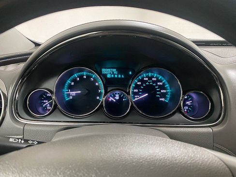 Used 2017 Buick Enclave Leather image 18