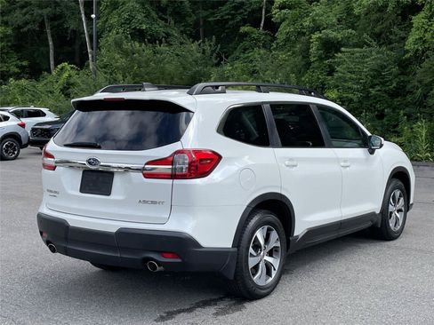 Certified 2022 Subaru Ascent Premium w/ Convenience Package AWD/4WD image 5
