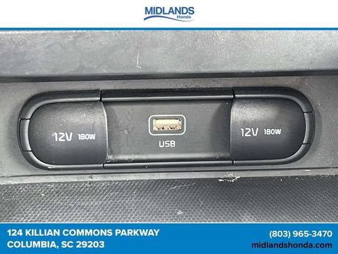 Used 2025 Kia Soul LX w/ LX Technology Package FWD image 25