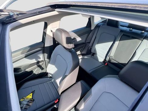 New 2026 Volkswagen Jetta SE image 21