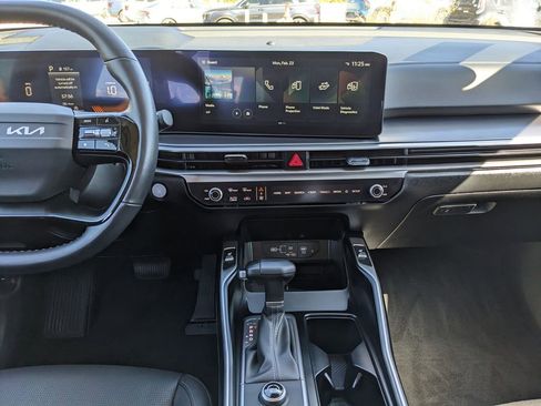 Certified 2026 Kia Sorento S FWD image 15