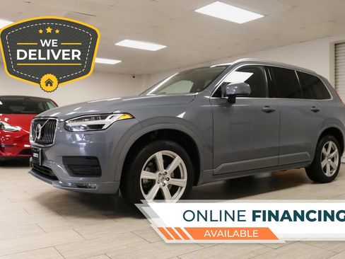 Used 2022 Volvo XC90 T5 Momentum image 1