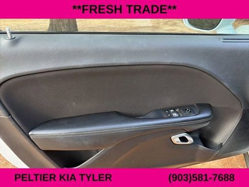 Used 2021 Dodge Challenger SXT w/ Driver Convenience Group image 15