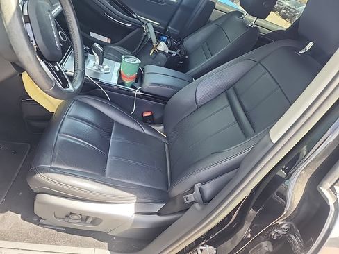 Used 2023 Land Rover Range Rover Evoque S AWD/4WD image 10