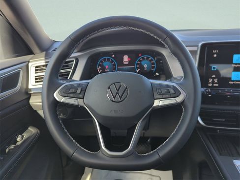 New 2026 Volkswagen Atlas Cross Sport SE image 21