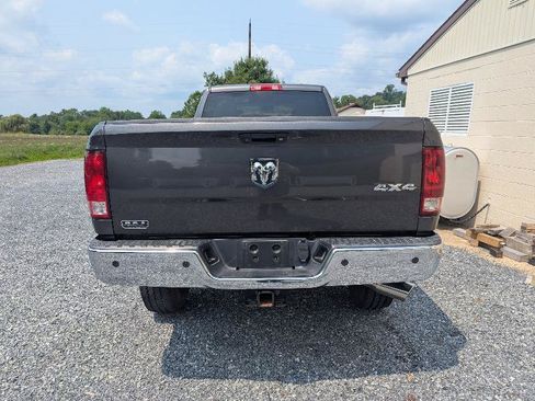 Used 2018 RAM 2500 Tradesman w/ Chrome Appearance Group AWD/4WD image 5