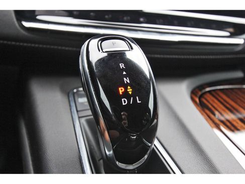 Used 2023 Cadillac Escalade Premium Luxury AWD/4WD image 26