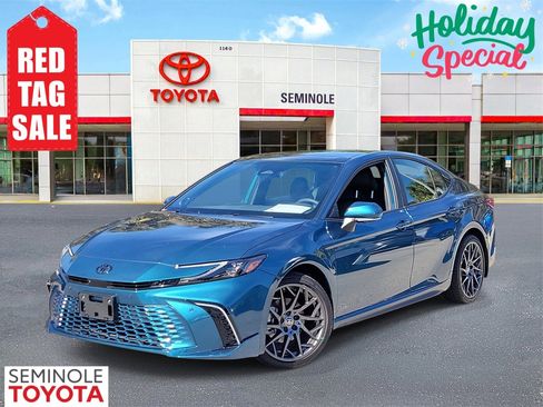 Used 2025 Toyota Camry XSE image 1