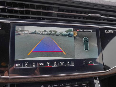 Used 2024 Audi Q8 Premium Plus w/ Premium Plus Package image 14