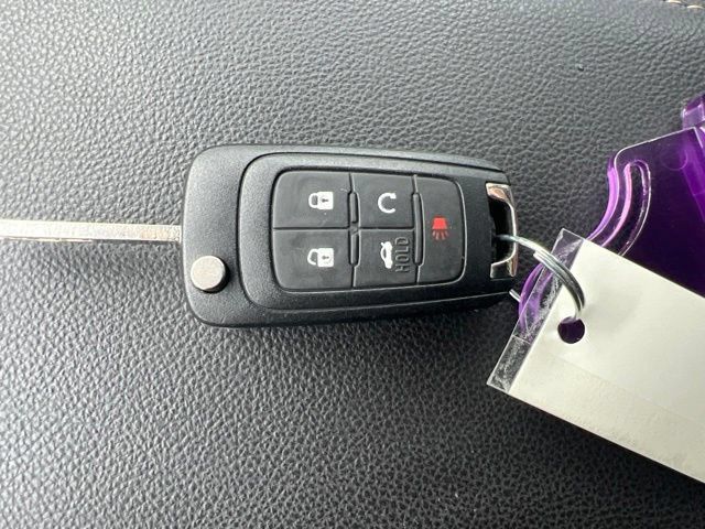 Used 2015 Chevrolet Impala LT w/ Convenience Package FWD image 36