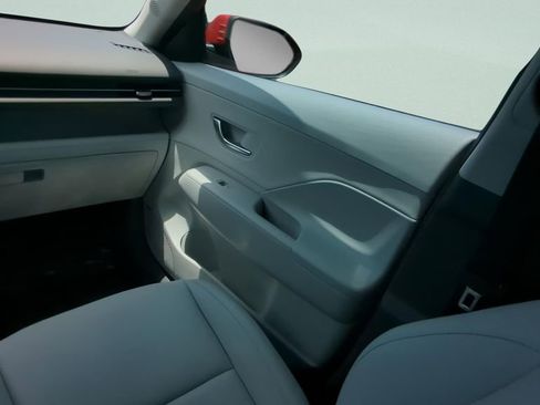 Certified 2024 Hyundai Kona Limited FWD image 13