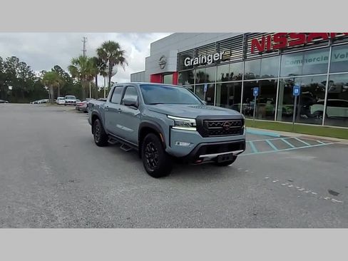 Used 2024 Nissan Frontier PRO-4X w/ Pro Premium Package image 17