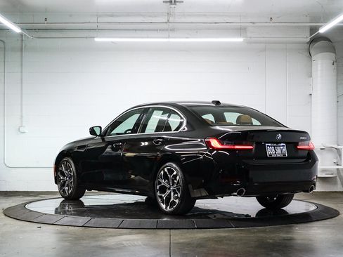 Used 2026 BMW 330i Sedan w/ Convenience Package RWD image 4