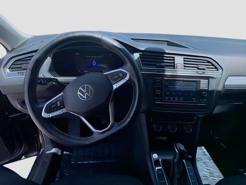 Certified 2022 Volkswagen Tiguan S FWD image 10