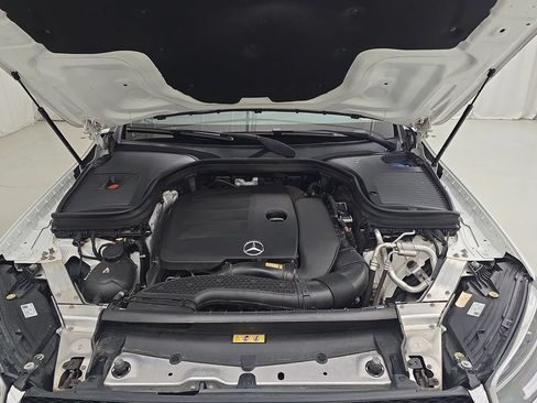 Used 2020 Mercedes-Benz GLC 300 4MATIC image 29