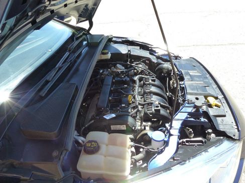 Used 2017 Ford Focus Titanium FWD image 20