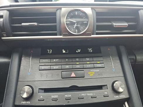 Used 2019 Lexus IS 300 F Sport w/ F Sport Package image 30