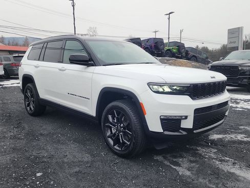 New 2025 Jeep Grand Cherokee L Limited image 3