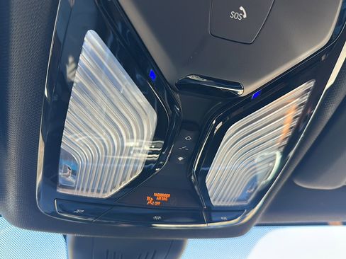 Used 2022 BMW X5 xDrive40i w/ Premium Package image 39