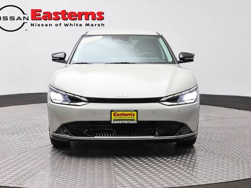 Used 2022 Kia EV6 Wind RWD image 2