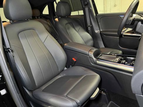 Certified 2025 Mercedes-Benz GLA 250 4MATIC image 13