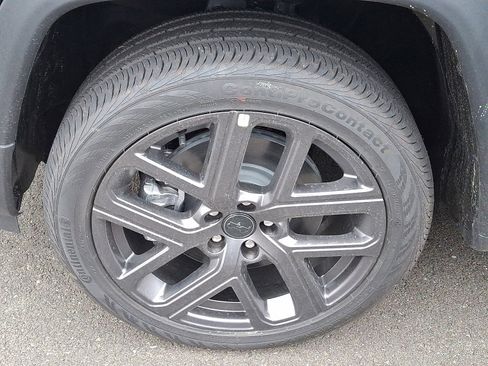 New 2026 Jeep Compass Limited image 4