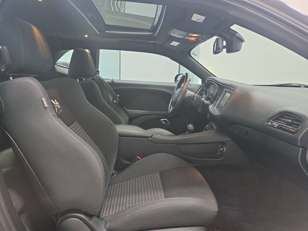 Certified 2018 Dodge Challenger R/T Scat Pack w/ Driver Convenience Group RWD image 15