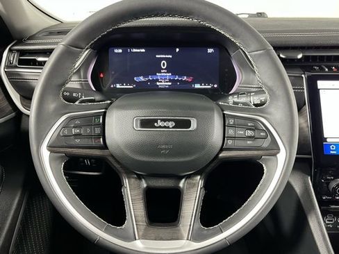 Used 2023 Jeep Grand Cherokee L Limited image 15