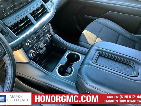 Used 2022 GMC Yukon SLE w/ Gmc Pro Safety Plus Package image 17