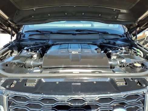 Used 2018 Land Rover Range Rover Sport SVR image 8