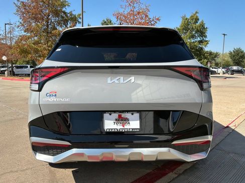 Used 2025 Kia Sportage SX FWD image 7
