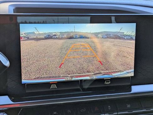 Used 2023 GMC Sierra 1500 Elevation image 14