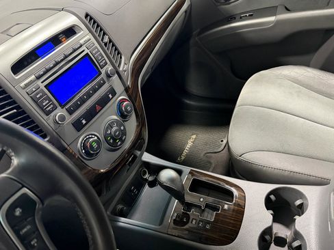 Used 2012 Hyundai Santa Fe SE image 6