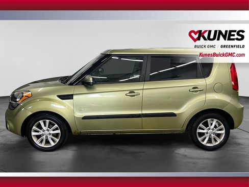 Used 2013 Kia Soul + FWD image 7