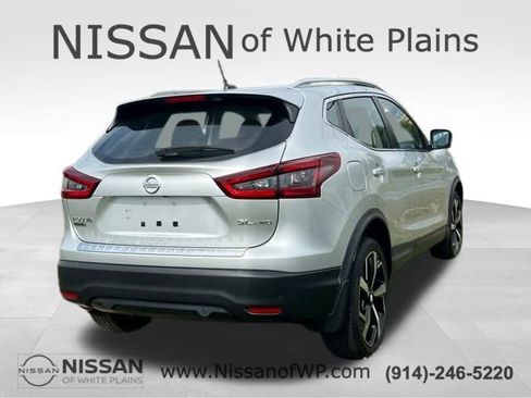 Certified 2022 Nissan Rogue Sport SL AWD/4WD image 4